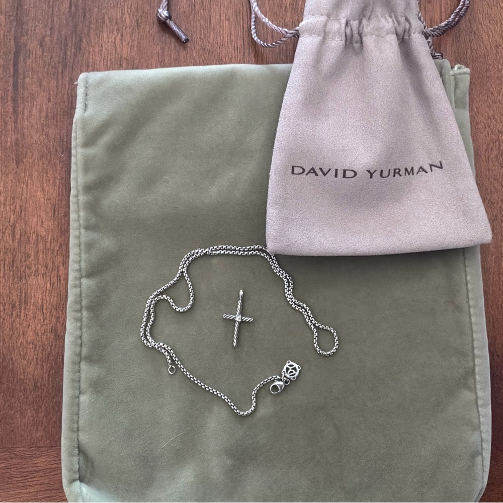 David Yurman Silver Twisted Cross Pendant Necklace with diamond